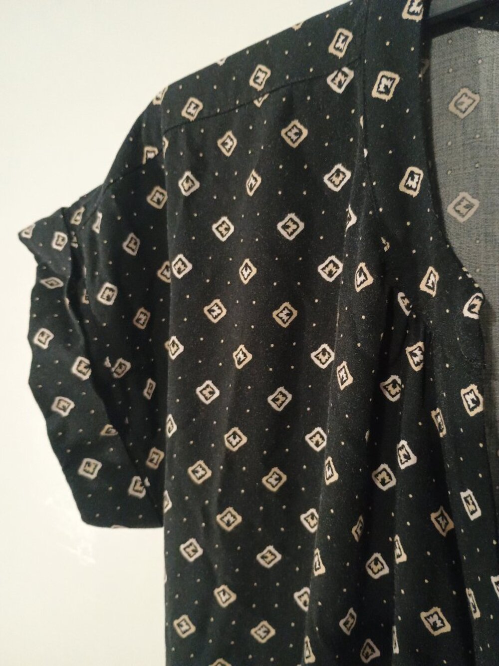 LOFT Size 10 Black Geometric Print Rayon V-Neck Short Sleeve Maxi Dress - Picture 5 of 8